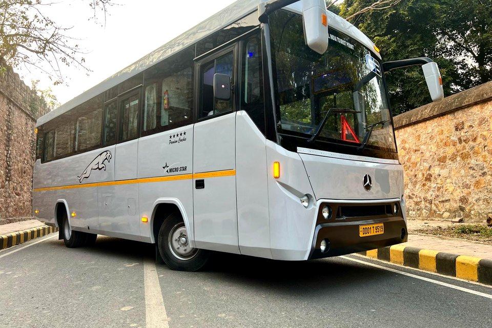 Delhi to Agra Group Travel Guide