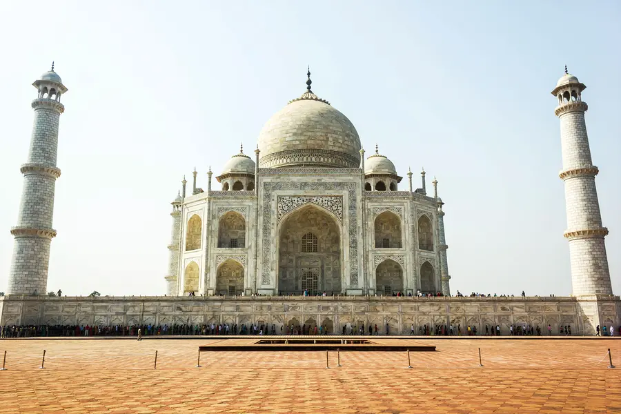 Delhi to Agra Tempo Traveller and Bus Rental